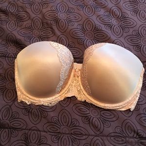 34DD Victoria Secret strapless Bra